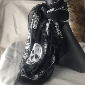 Alexander McQueen Skull Scarf